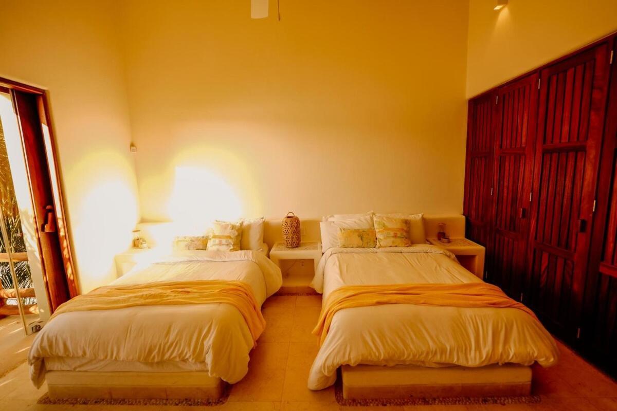 Dream Villa With Private Beach And Catering Сиуатанехо Экстерьер фото