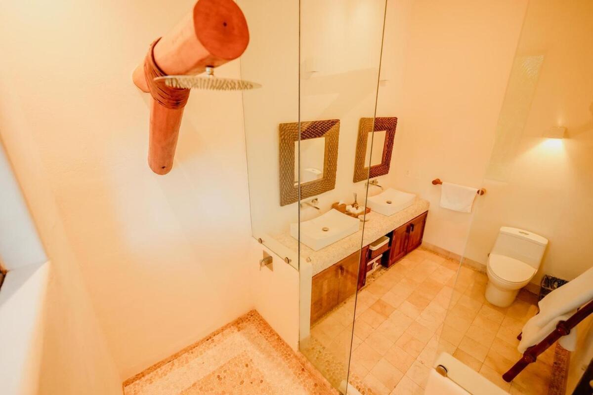 Dream Villa With Private Beach And Catering Сиуатанехо Экстерьер фото