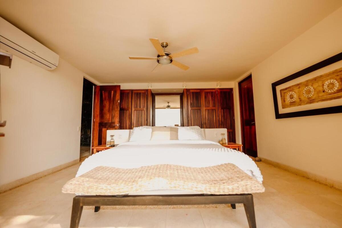Dream Villa With Private Beach And Catering Сиуатанехо Экстерьер фото