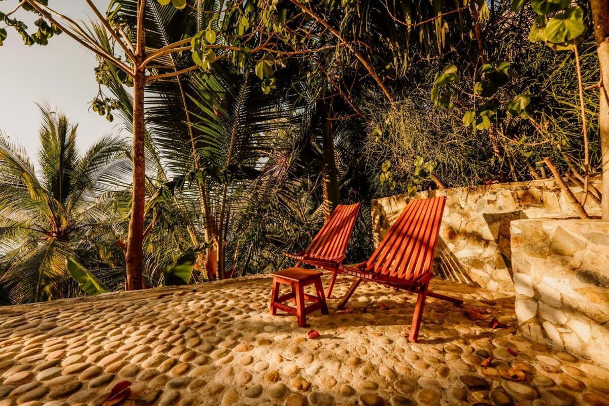 Dream Villa With Private Beach And Catering Сиуатанехо Экстерьер фото